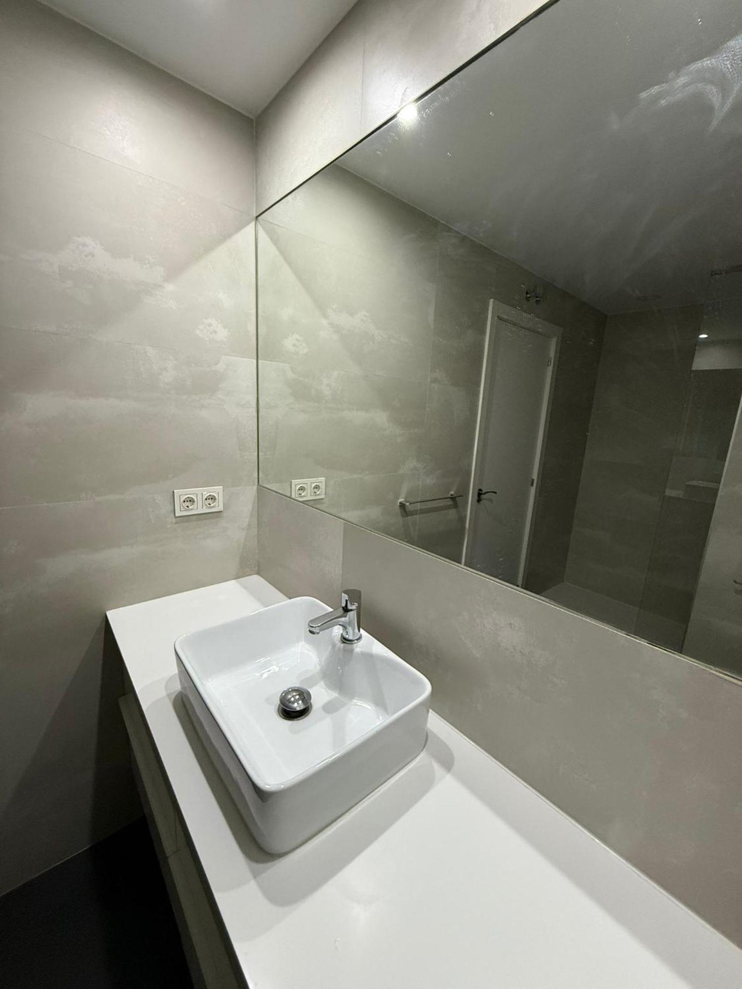 To Room Madrid Castellana المظهر الخارجي الصورة